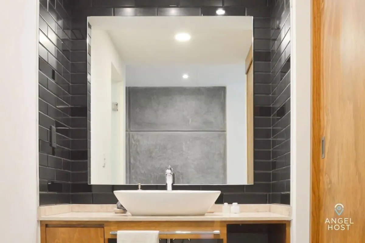 Studio On 5Th, Pvt Balcony, Oceanview Roof Pool Playa del Carmen Semesterbostad